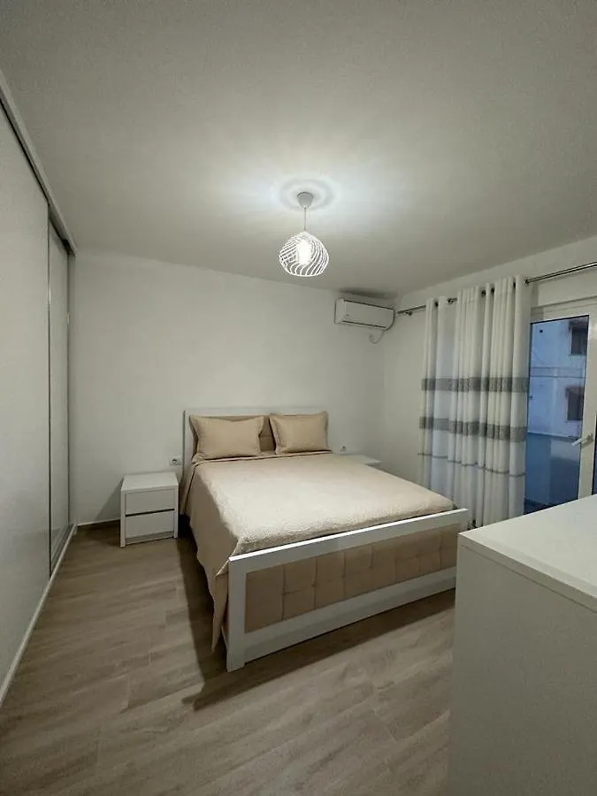 Real Luxury Apartments Sarandë 0*,